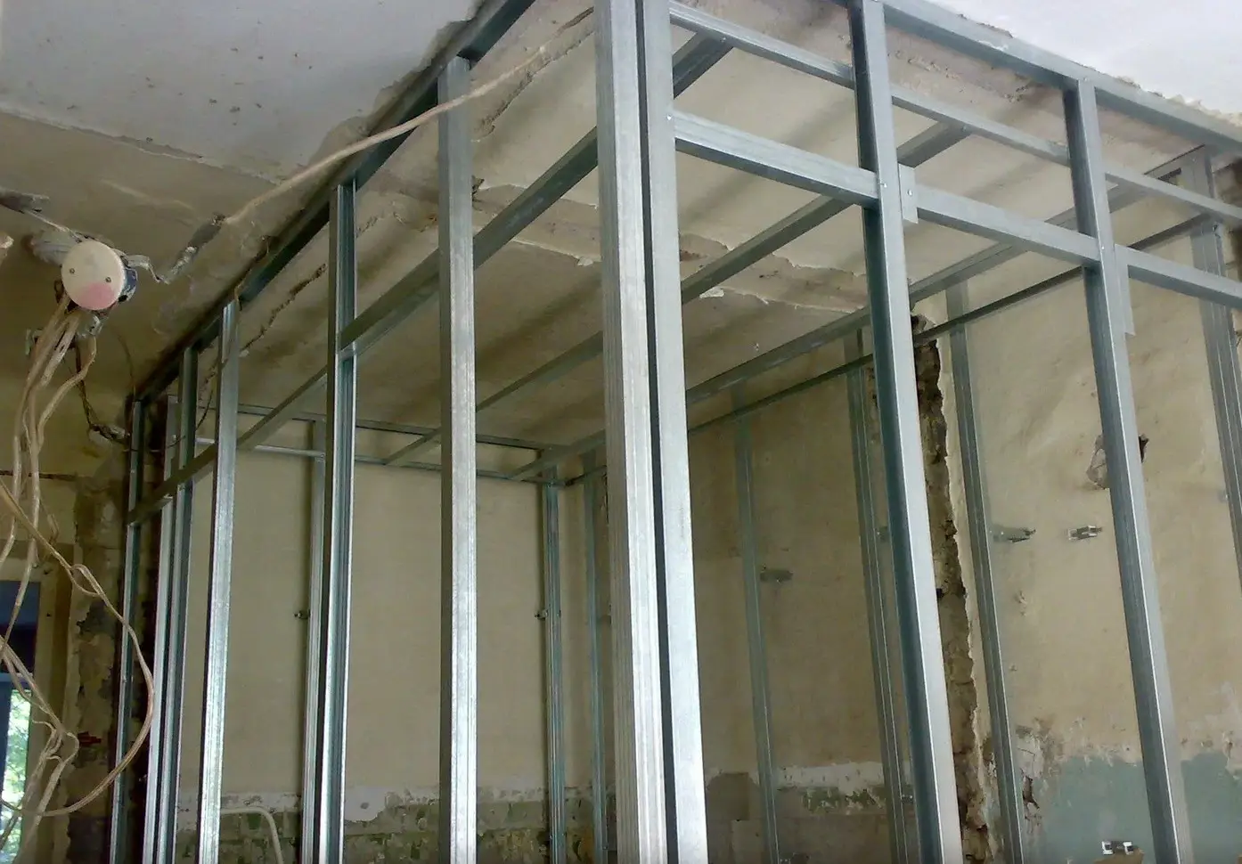 Sophisticated room dividers made of plasterboard