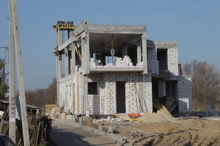 Укрепление зданий на испанском побережье