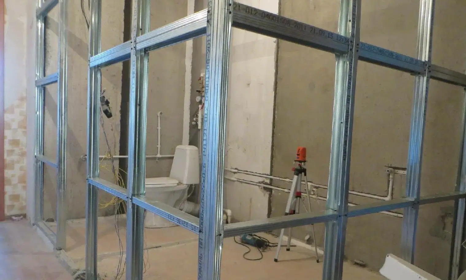 Installation von Rohrschellen in Barcelona